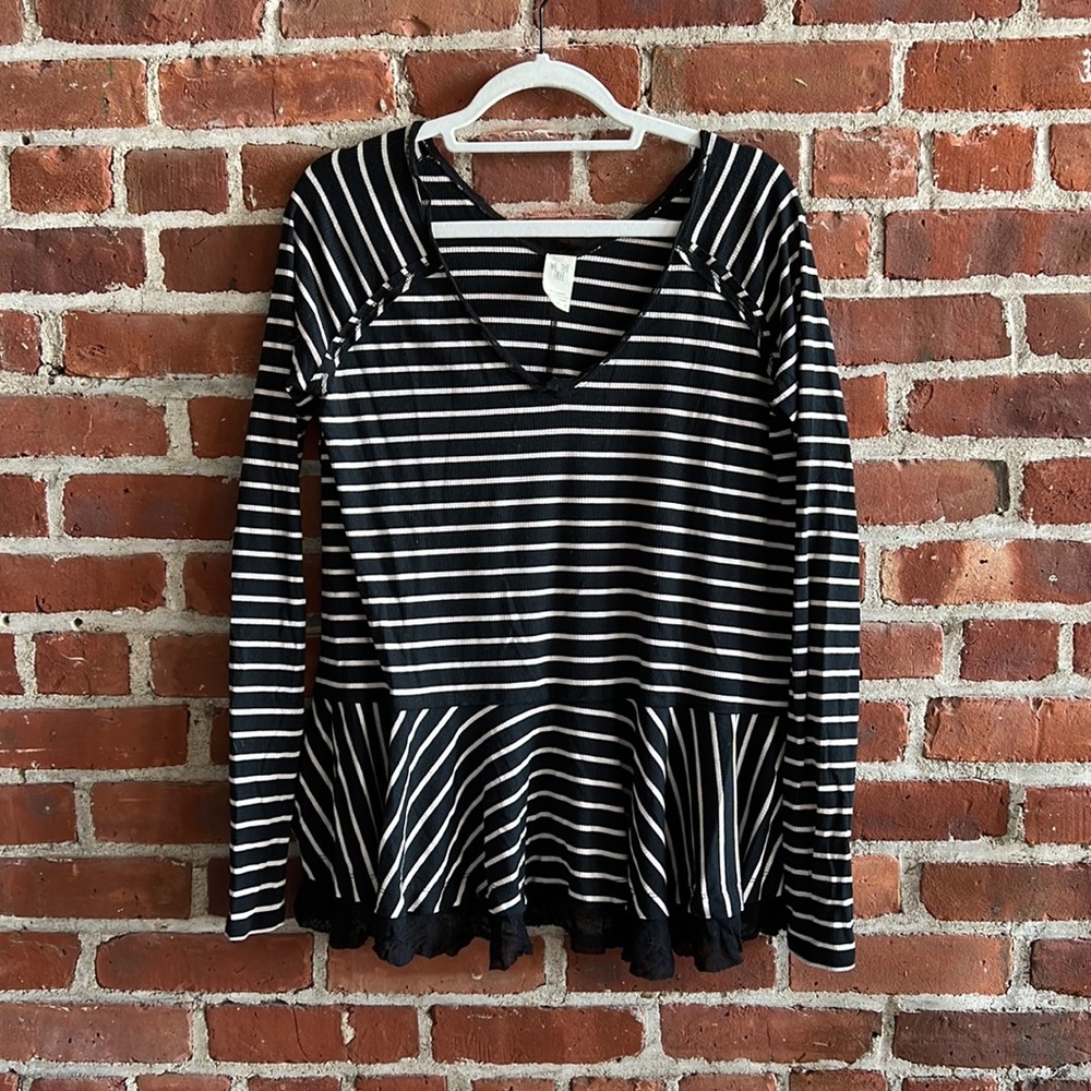 Black and white striped FREE PEOPLE tunic!